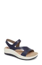Women's Bionica Cybele Platform Sandal .5 M - Blue