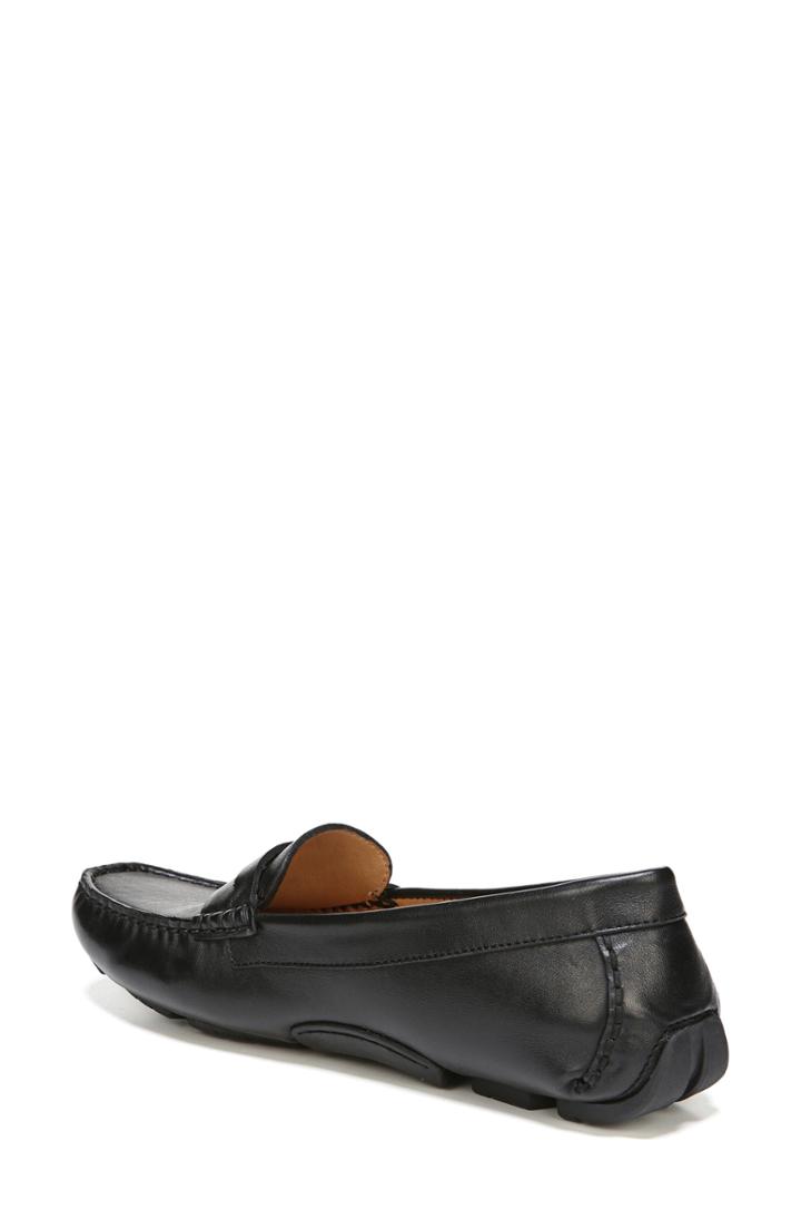 Women's Naturalizer Natasha Loafer .5 M - Black