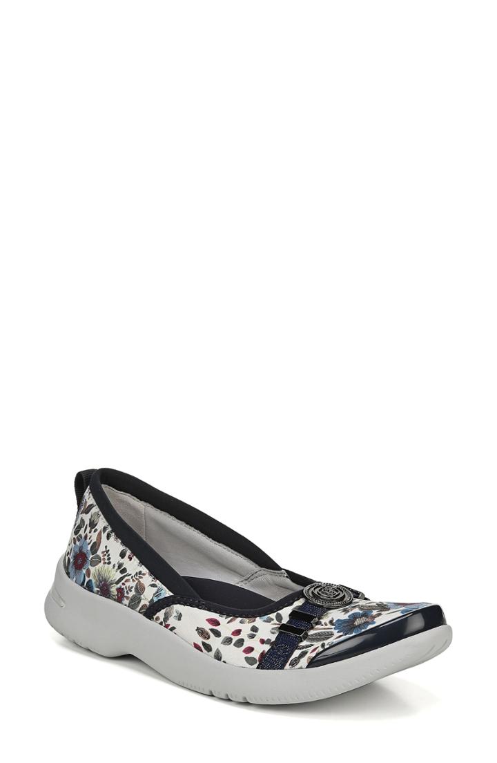 Women's Bzees Aspire Ballet Flat M - Ivory