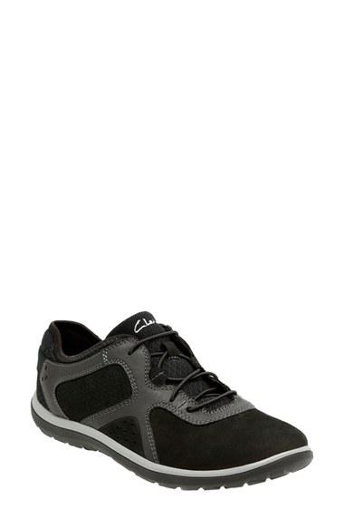 Women's Clarks 'aria' Sneaker M - Black