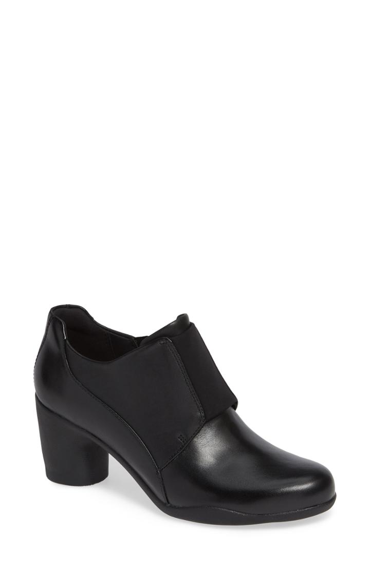 Women's Clarks Un Rosa Zip Bootie M - Black