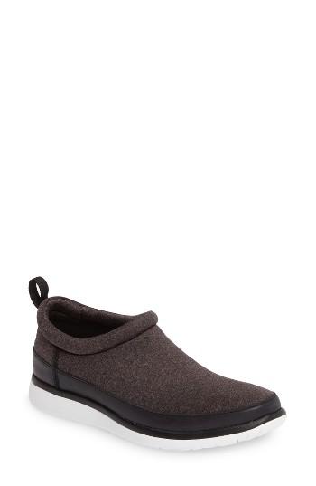 Women's Ugg Riviera Slip-on Sneaker .5 M - Black