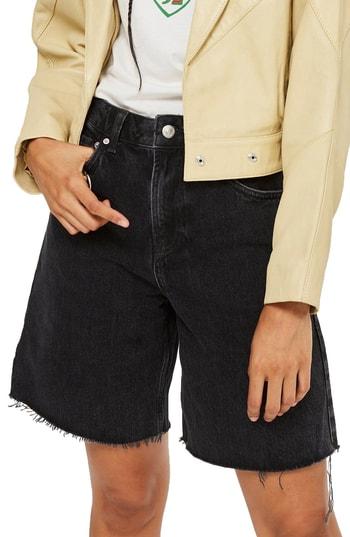 Women's Topshop Moto Longline Straight Nonstretch Jean Shorts Us (fits Like 0) - Black