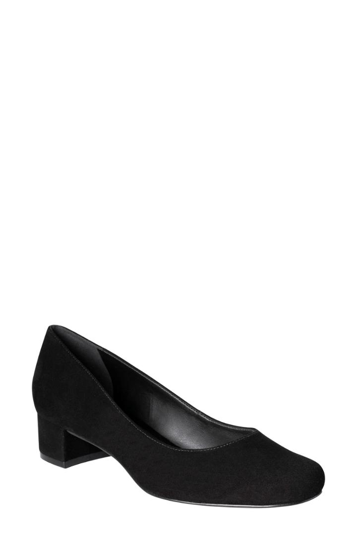 Women's Ukies Beth Block Heel Pump .5 Eu - Black