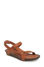 Women's Teva Ysidro Universal Sandal M - Brown