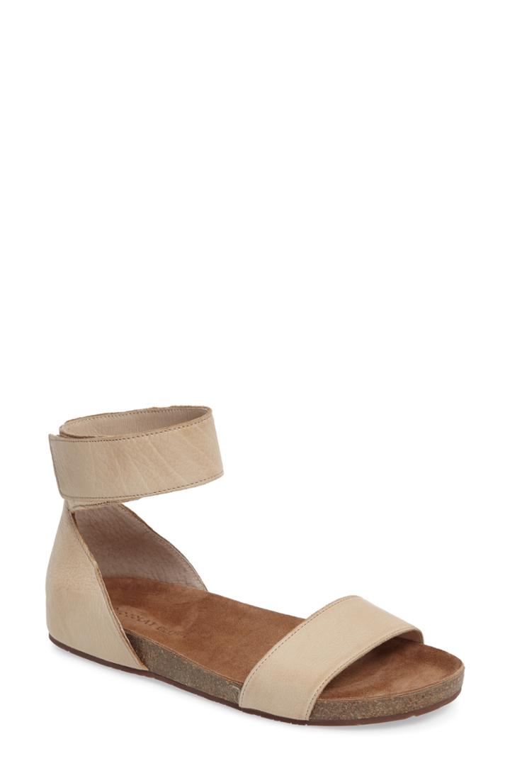 Women's Chocolat Blu York Ankle Strap Sandal .5-7us / 37eu - Beige