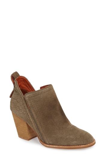 Women's Jeffrey Campbell Vanhook Bootie M - Brown