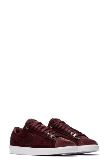 Women's Nike Blazer Low Lx Sneaker M - Burgundy