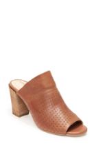 Women's Adam Tucker Mackey Sandal .5 M - Brown