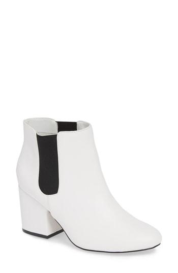 Women's Mia Zelma Bootie M - White