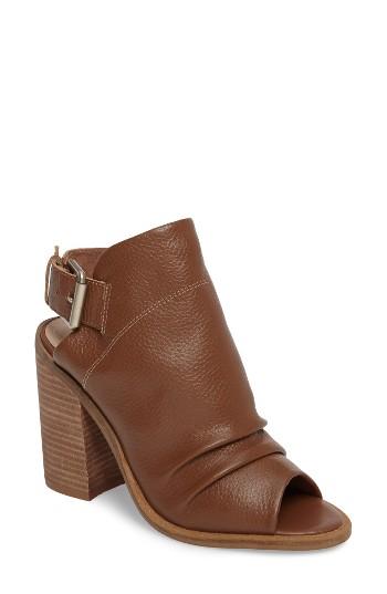 Women's Kelsi Dagger Brooklyn Metro Buckle Sandal .5 M - Brown