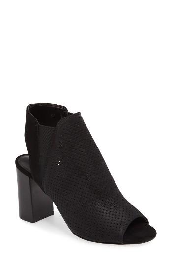 Women's Vaneli Bathild Perforated Sandal