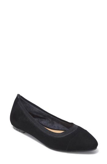 Women's Me Too Arianna Pointy Toe Flat M - Black