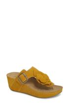Women's David Tate Spring Platform Wedge Sandal M - Yellow