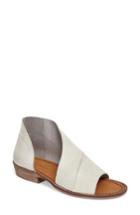 Women's Free People 'mont Blanc' Asymmetrical Sandal Us / 37eu - White