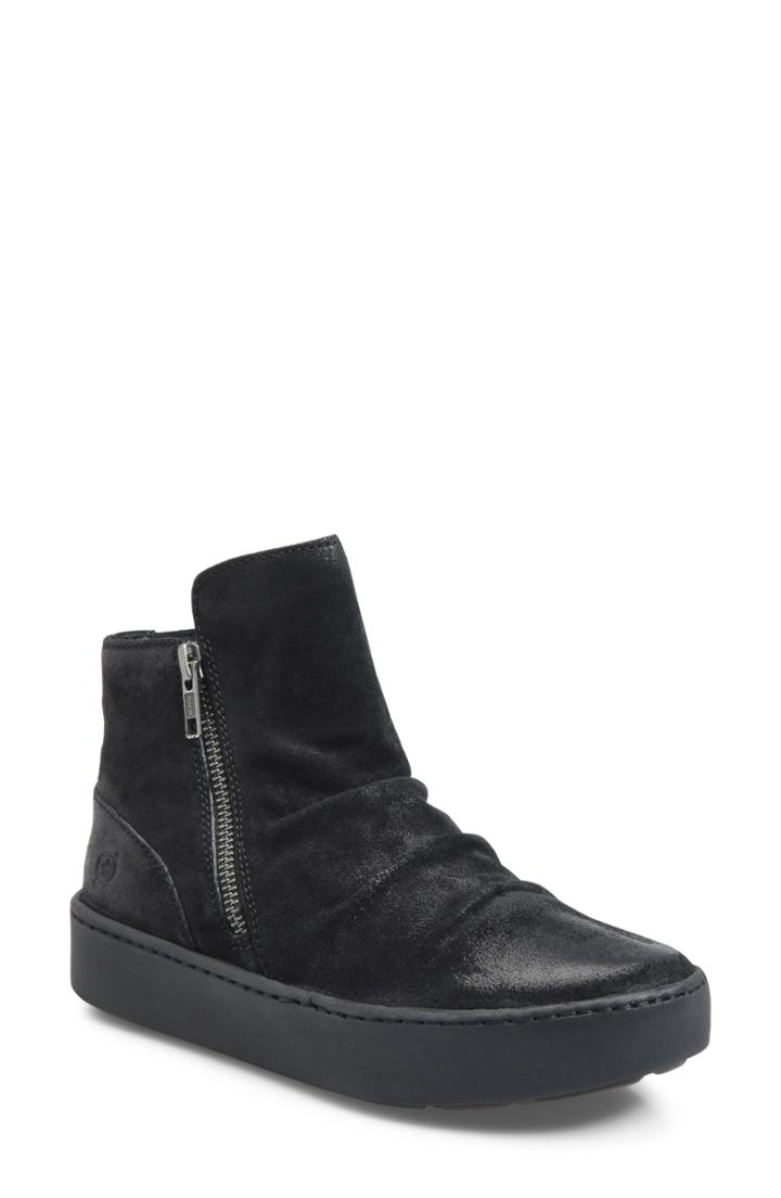Women's B?rn Scone Sneaker Boot .5 M - Black