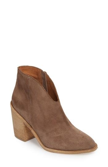 Women's Jeffrey Campbell Kamet Bootie M - Brown