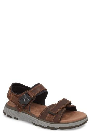 Men's Clarks Originals Un Trek Part Sport Sandal M - Brown