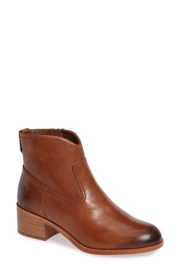 Women's Frye Claire Bootie .5 M - Brown