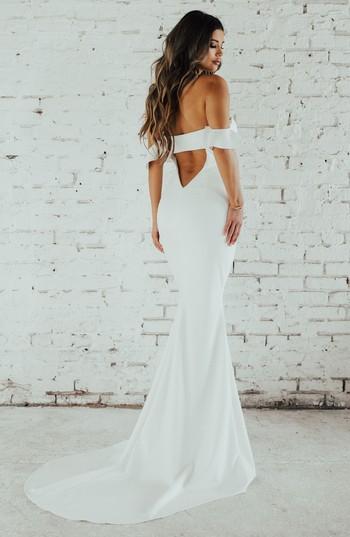 Women's Noel And Jean Ruffled Off The Shoulder Crepe Mermaid Gown