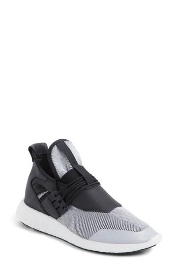 Women's Y-3 Elle Run Sneaker .5 M - Grey