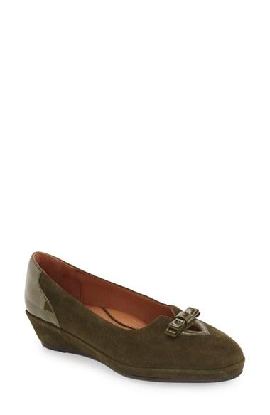 Women's L'amour Des Pieds 'bernel' Wedge .5 M - Green
