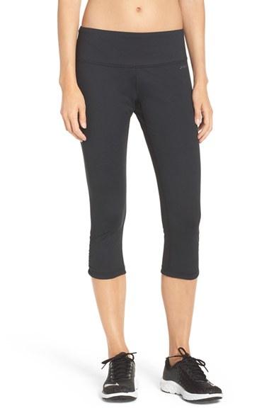 Women's Brooks 'greenlight' Capri Leggings - Black
