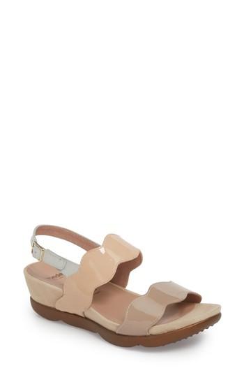 Women's Wonders Wedge Sandal .5us / 38eu - Beige