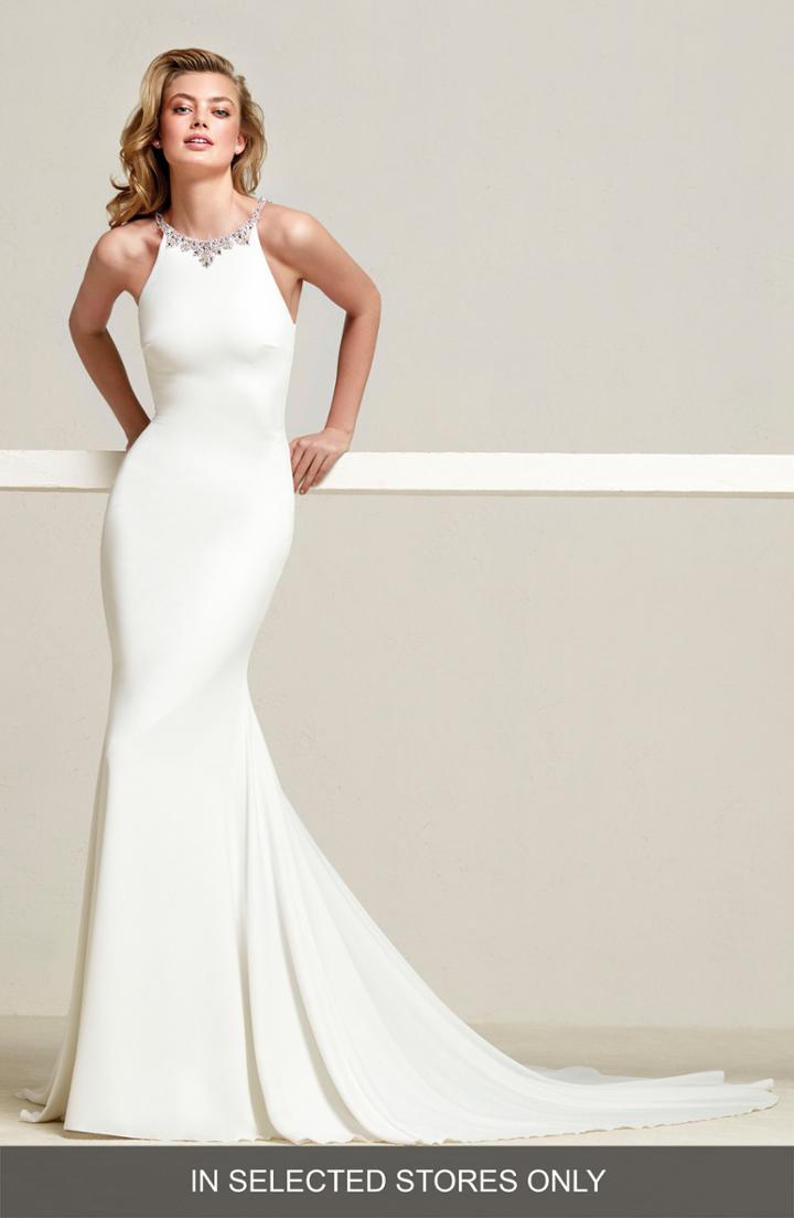 Women's Pisarro Nights Beaded Lace Gown