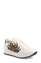 Women's Linea Paolo Erin Embroidered Sneaker M - White