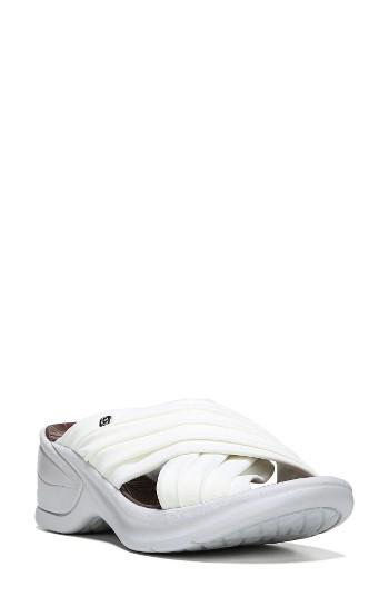 Women's Bzees Knockout Slide Sandal M - White