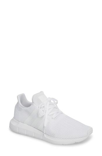 Women's Adidas Swift Run Sneaker .5 Women's / 4.5 Men's M - White