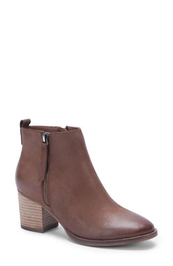 Women's Blondo Nova Waterproof Bootie M - Black