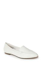 Women's Me Too Audra Loafer Flat .5 W - White