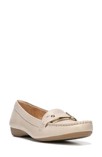 Women's Naturalizer 'gisella' Loafer .5 W - Beige
