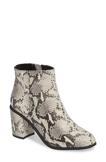 Women's Seychelles Mist Bootie M - Black