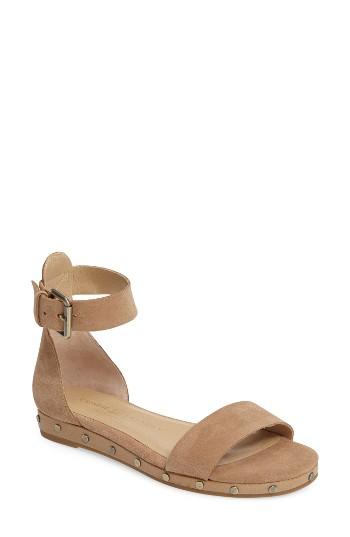 Women's Chinese Laundry Grady Sandal .5 M - Brown