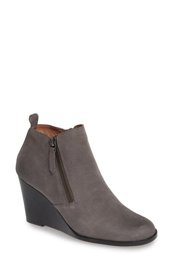 Women's Caslon Wesley Wedge Bootie M - Grey