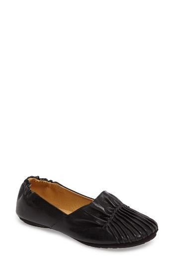 Women's Chocolat Blu Seamed Flat