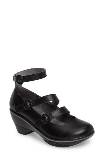 Women's Jambu Penelope Triple Strap Pump