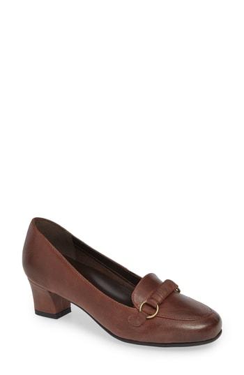 Women's David Tate Perky Loafer Pump M - Brown