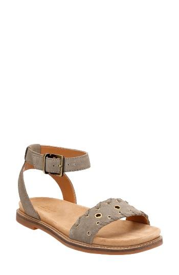 Women's Clarks Corsio Amelia Ankle Strap Sandal .5 M - Green