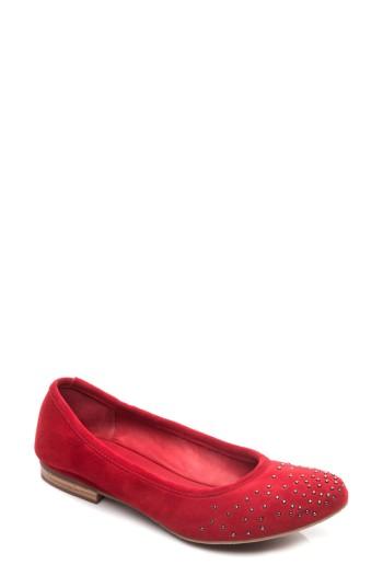 Women's Bernardo Dallas Studded Flat .5 M - Red