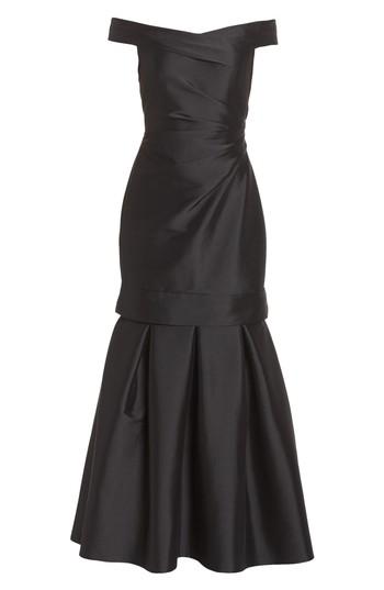 Women's Vince Camuto Off The Shoulder Mikado Mermaid Gown - Black