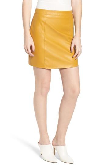 Women's Bishop + Young Faux Leather Miniskirt - Yellow
