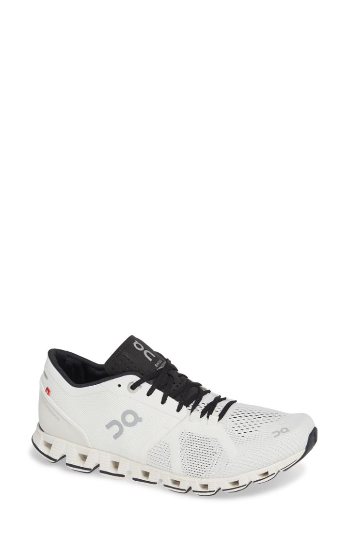 Women's On Shoes Cloud X Running Shoe