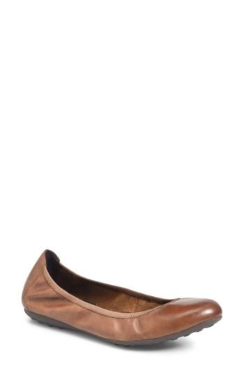 Women's B?rn Izabella Ballet Flat M - Brown