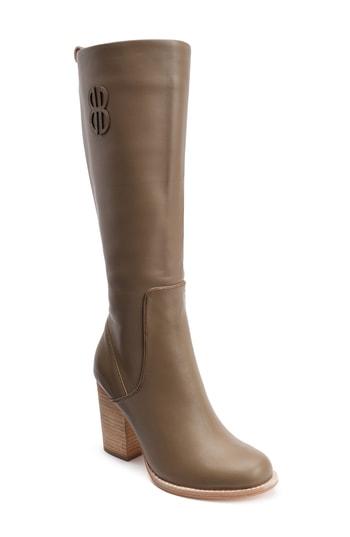 Women's Bill Blass Bb Knee High Boot .5 M - Beige