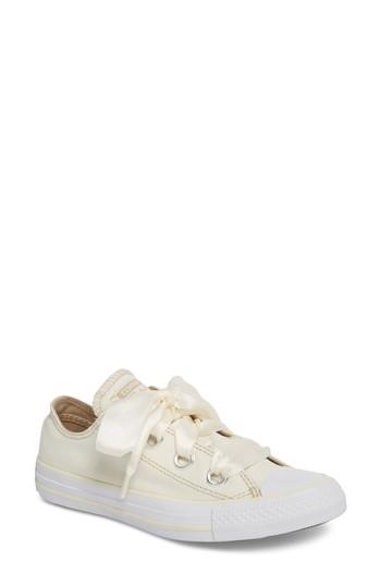 Women's Converse Chuck Taylor All Star Big Eyelet Ox Sneaker M - White