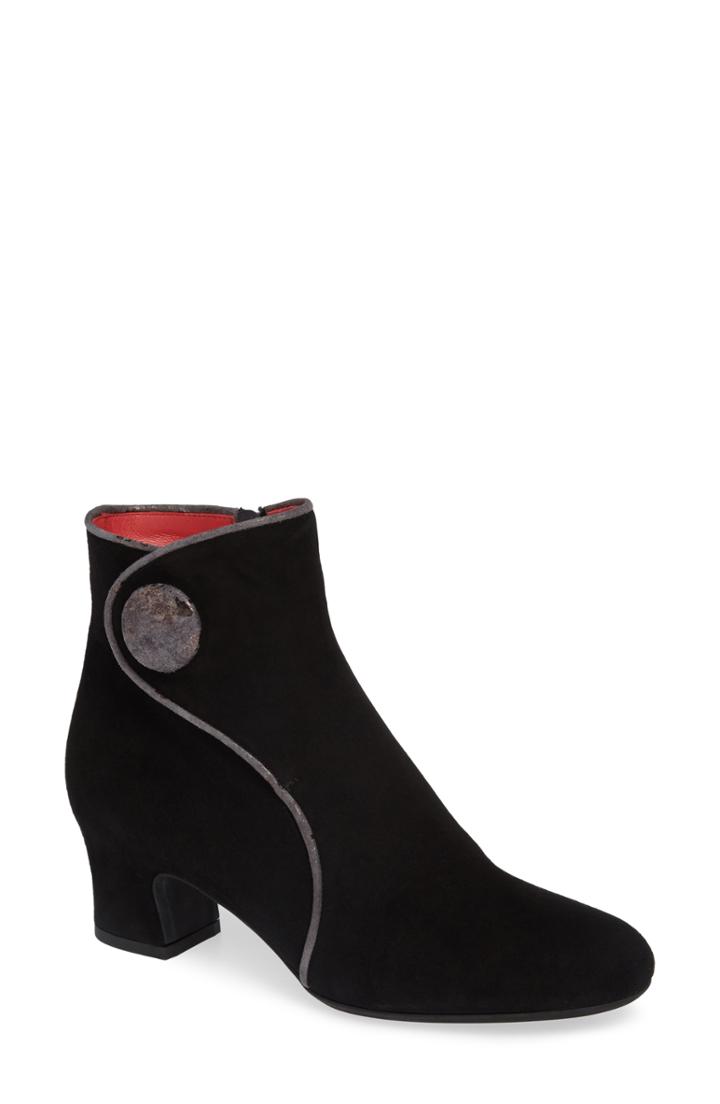 Women's Pas De Rouge Alfa Button Bootie .5us / 35.5eu - Black